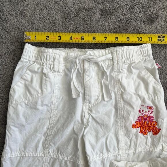 Y2k Hello Kitty white cargo capris pants 2007 Sanrio - Picture 6 of 7